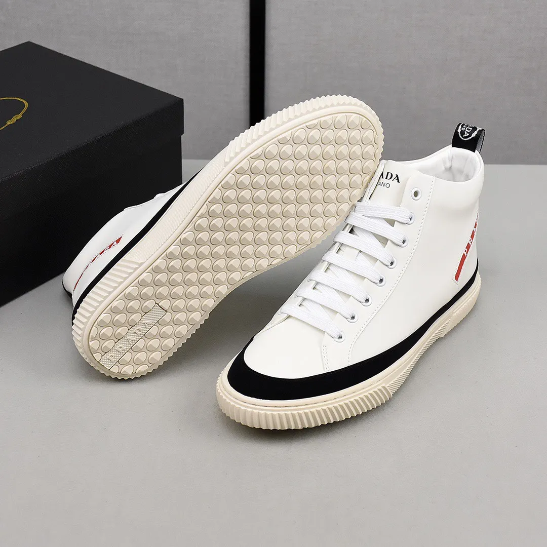 PRADA [Prada] high-top sports and casual shoes. Men's shoes 💰440💰. The upper is made of cowhide, sheepskin lining, rubber outsole, comfortable on the feet, men's size 38-44, choose according to your usual wearing size.
